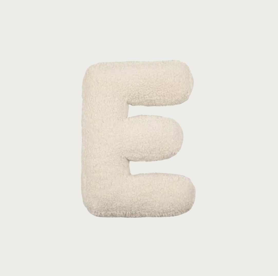 Pernă cu monogramă